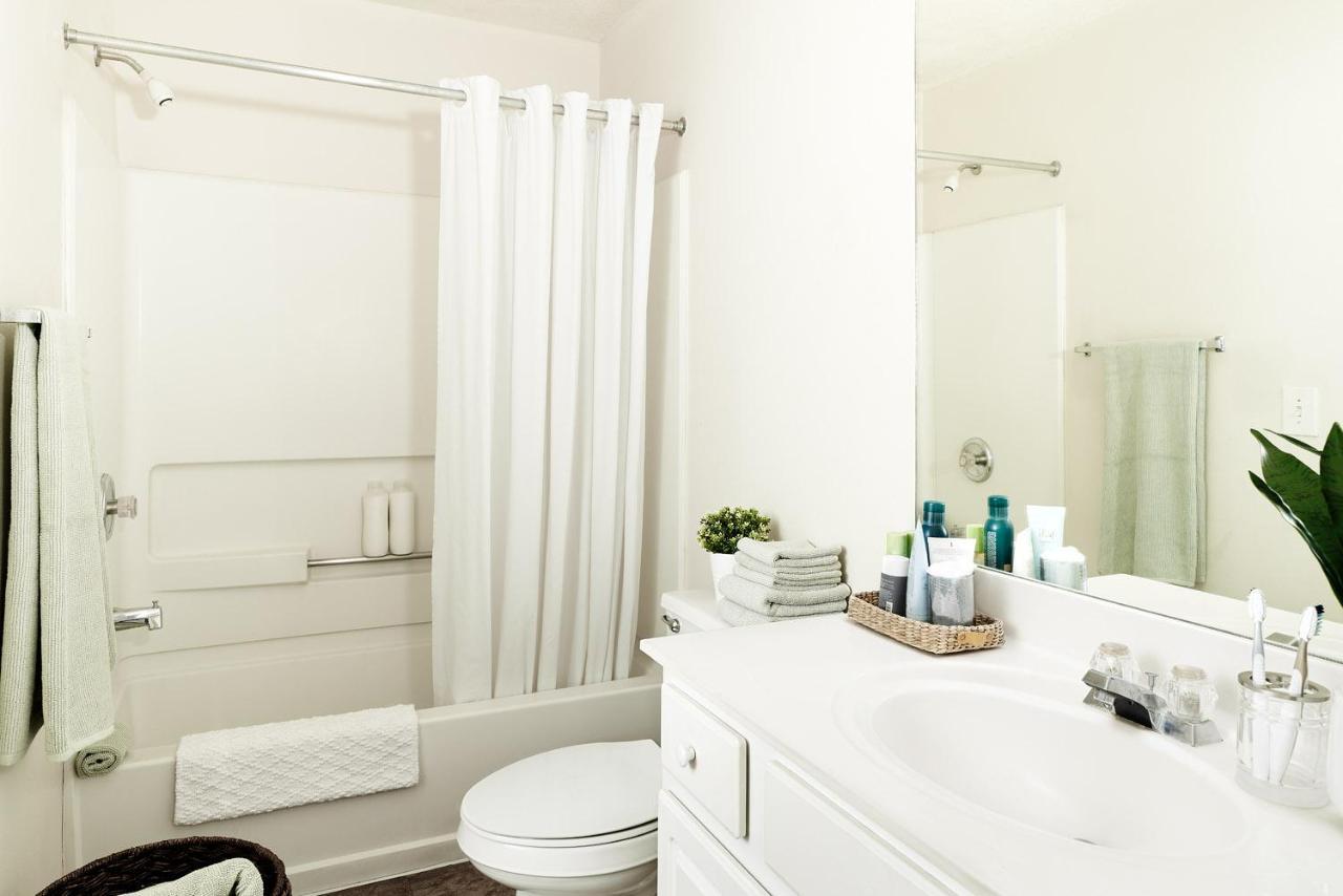 Intown Suites Extended Stay Lewisville Tx Valley View Dr Extérieur photo